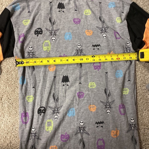 💛💛The Nightmare Before Christmas tunic - Picture 4 of 5
